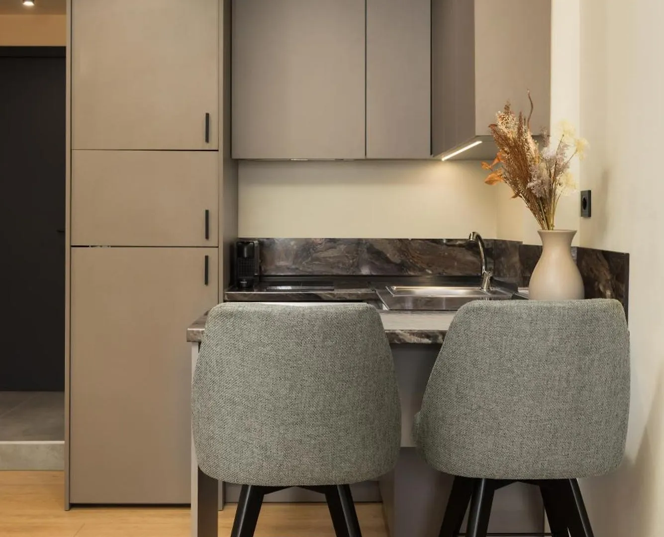 Ermou Boutique Suites By Nest Салоники 0*,  Греция