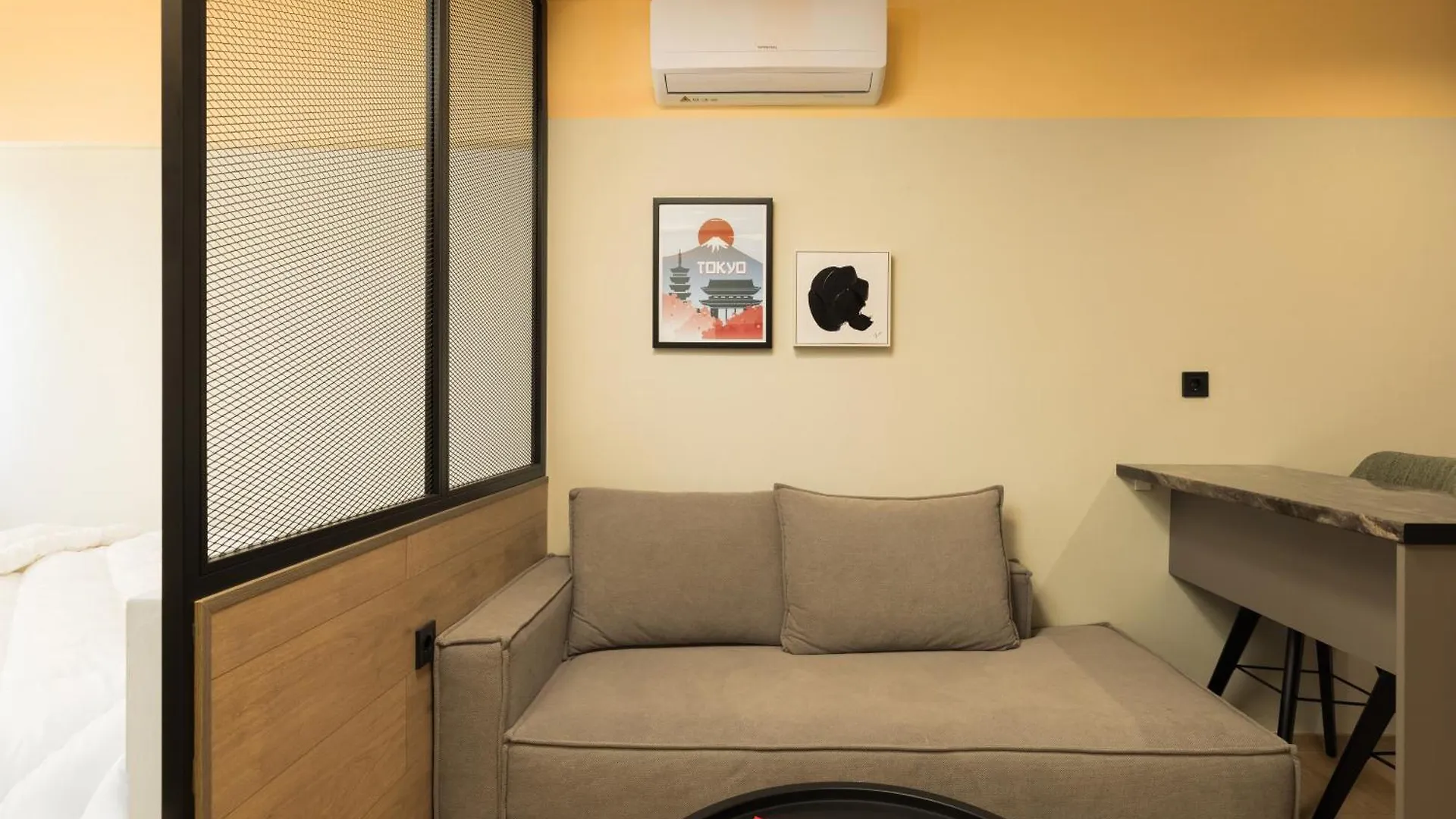 Ermou Boutique Suites By Nest テッサロニキ ギリシャ