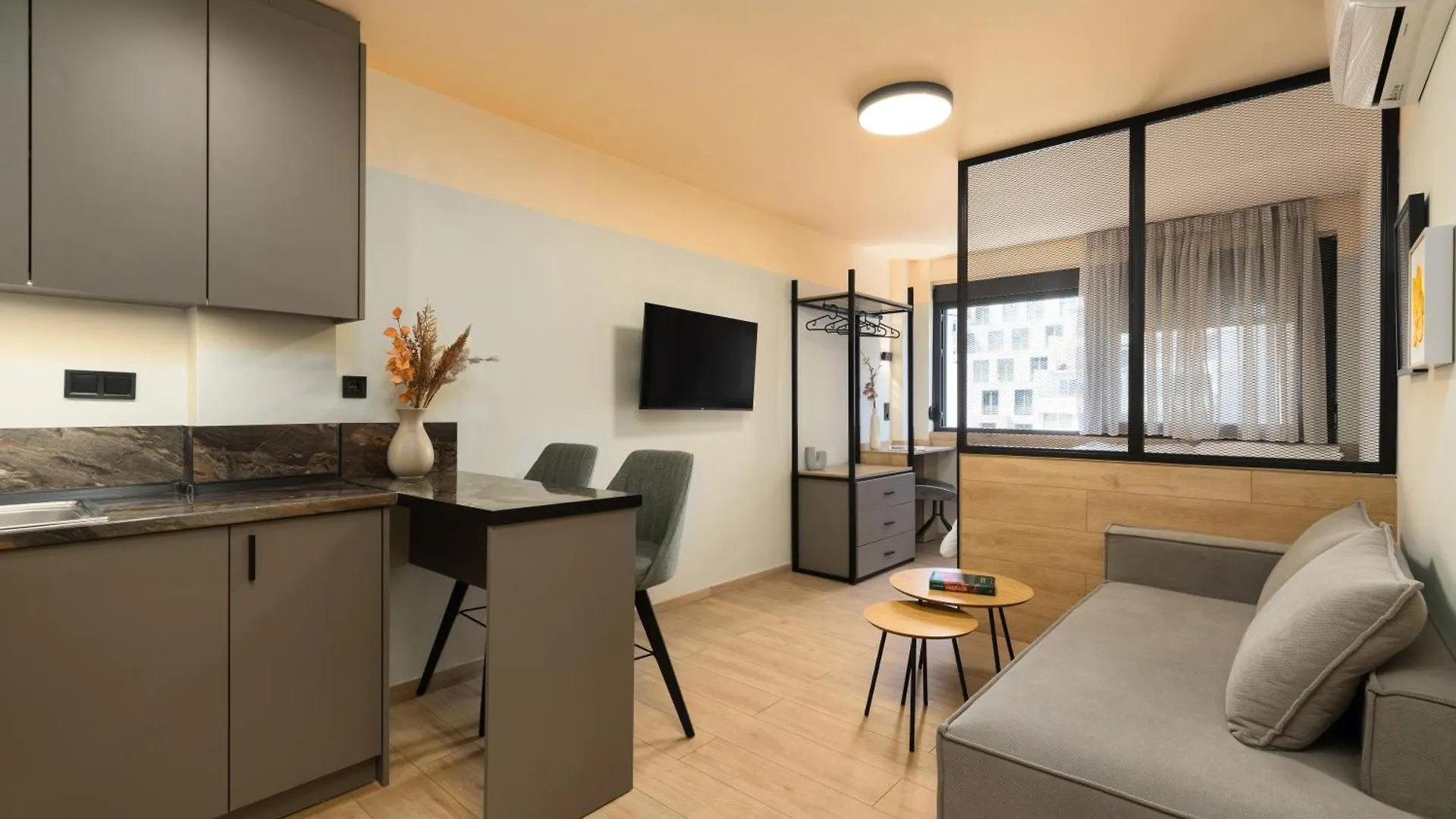 アパート Ermou Boutique Suites By Nest テッサロニキ